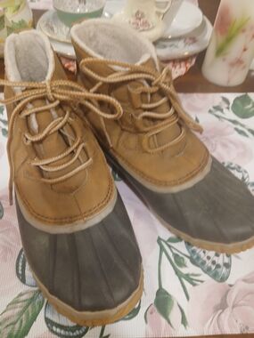 JBU Brown Leather Boots with Black Rubber Toe